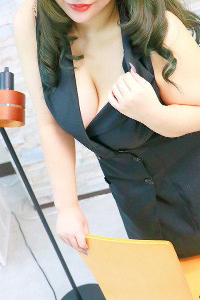 ななせ(27)