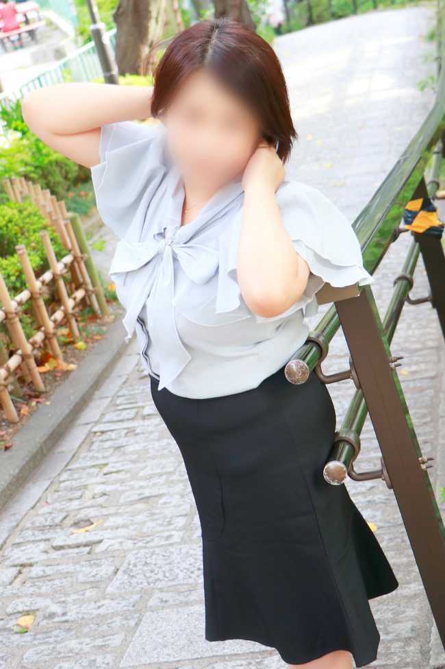 さとみ