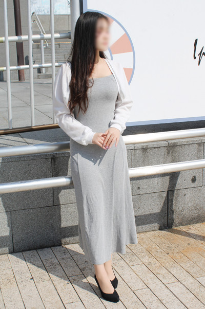 メアリ(31)