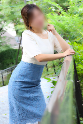 みいな