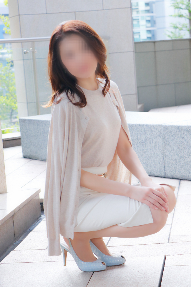 あやな