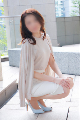 あやな